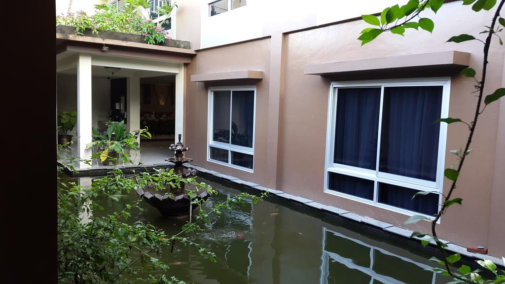 Jhoanie Hotel Tomohon Exterior foto